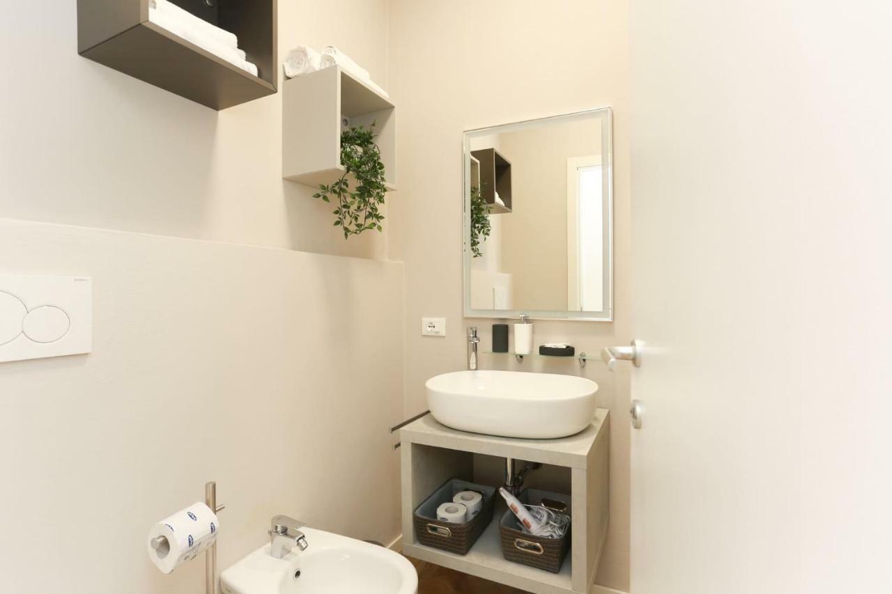 The Best Rent - Modern Apartment Near Bocconi University Milano Exteriör bild
